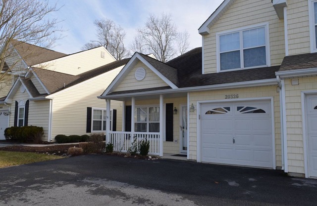 Less than 2 miles to the beach and boardwalk!