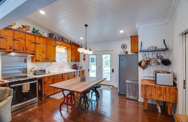Lewisburg Home w/City Park Views: Near Downtown!