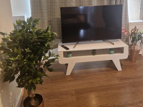 Leyland Town Centre Hub 2 bedroom 3 beds