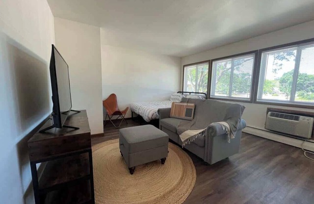 Liberty Valley Studio - 1005-29