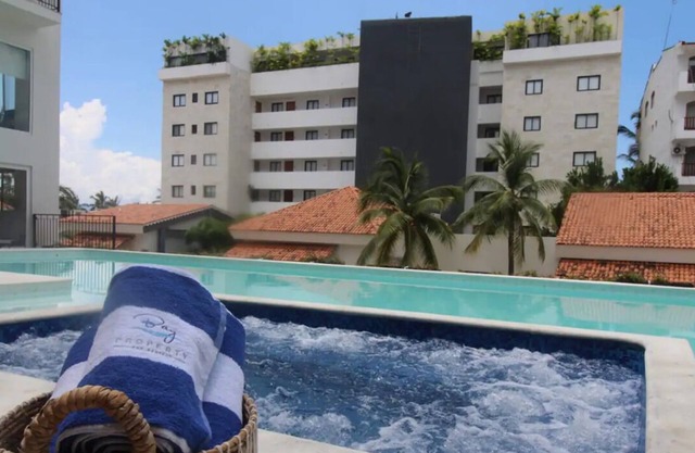 LIFE Bucerias 520, APT just one block on the beach in Golden zone
