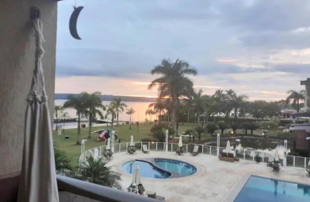 Life Resort energizante com vista encantadora do lago