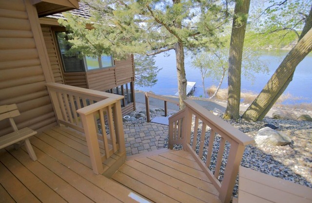 Lighhouse Point Cabin Rental