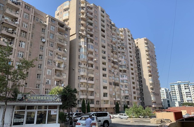 Light and huge apartment in the green area