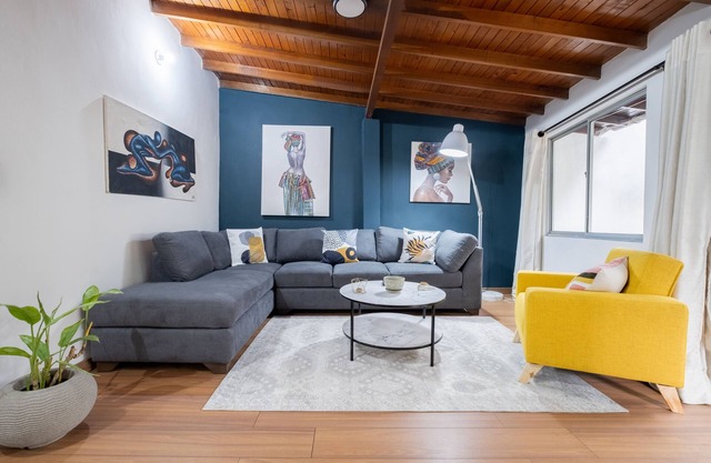 Light-filled Envigado, top-floor w/Large Patio