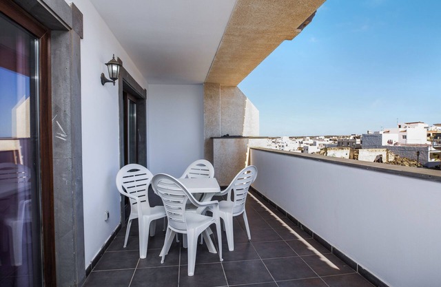 Light-Flooded Apartment “2 Dormitorios” with Terrace & Shared Pool