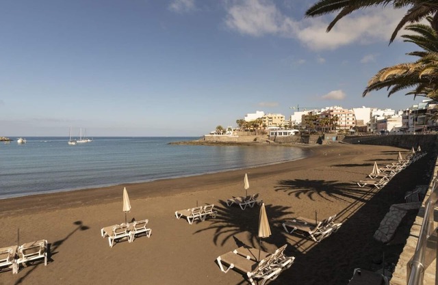 Lightbooking Lola Beach playa de Arguineguin