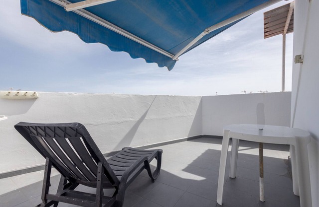 Lightbooking Lola Beach playa de Arguineguin