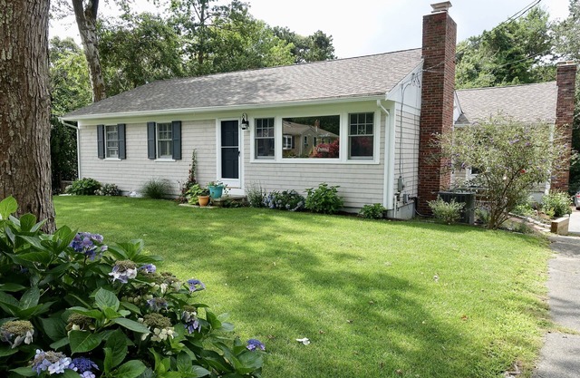 Like New - Stroll to Dennis Village