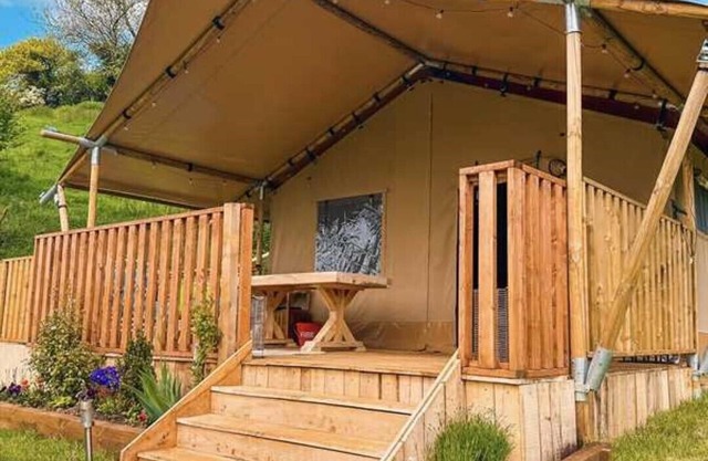 Lime Kiln Lodge Safari Tent - Award Winning Luxury Glamping