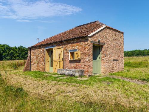 Lincoln Reds Lookout