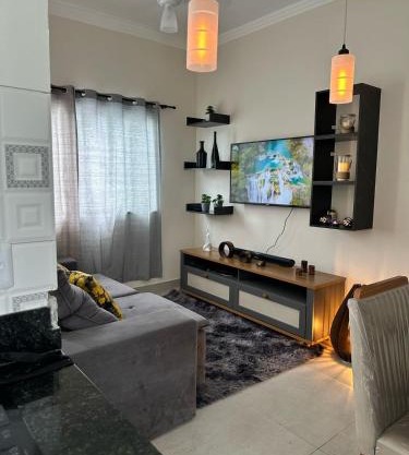 linda casa alugo diaria ou mensal para empresa