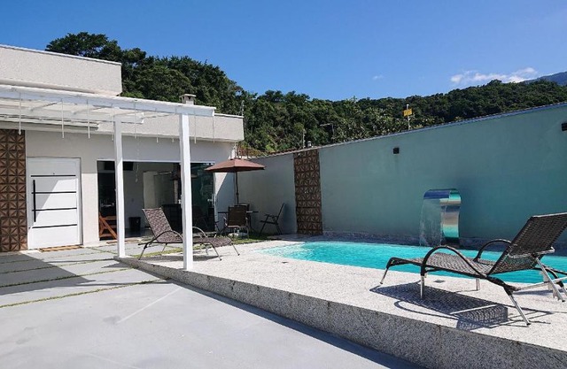Linda Casa Piscina Churrasqueira, Wifi em Caraguatatuba - Massaguaçu/SP
