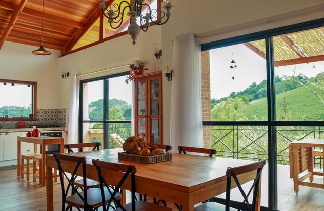 Linda vista para as montanhas a 5 min da cidade