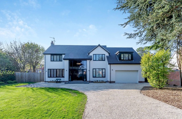 Lindengarth is located just 20 minute’s walk from Bridlington seafront.