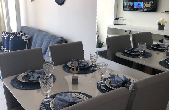 Lindo Apartamento com Vista Panorâmica ao Mar com 2/4 Climatizados na Atalaia