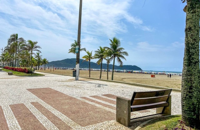 Lindo apto c vista à beira mar em Praia Grande/SP