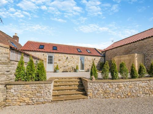 Ling At Holly House - Uk44468