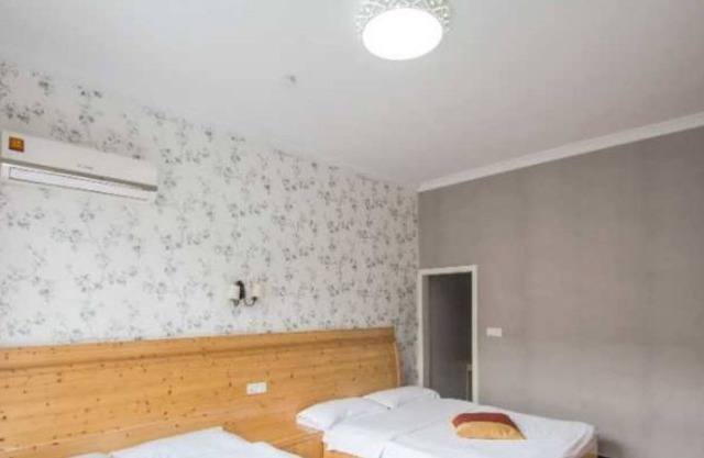 Ling Lv Hotel