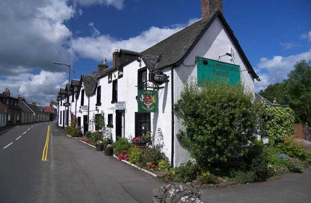 Lion and Unicorn Hotel