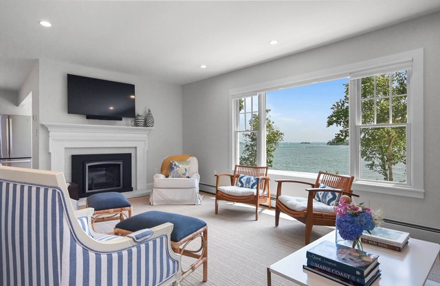 Little Anchor - a resplendent waterfront property in South Freeport, Maine.