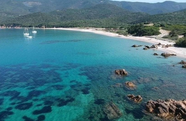 Little Corsica paradise 10 minutes from the beaches