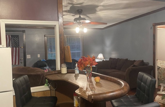 Little Creek 3 BR House