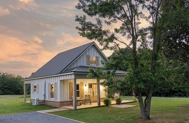 Little House at the Landing II