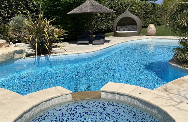 Little Provence house at the foot of the Alpilles mountains