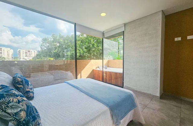 LIV-402 Apartment with view