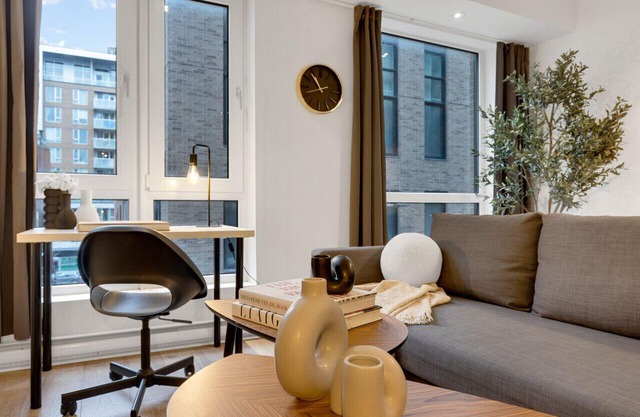 LiV MTL Downtown-303 1BR Spacious Superior Suite