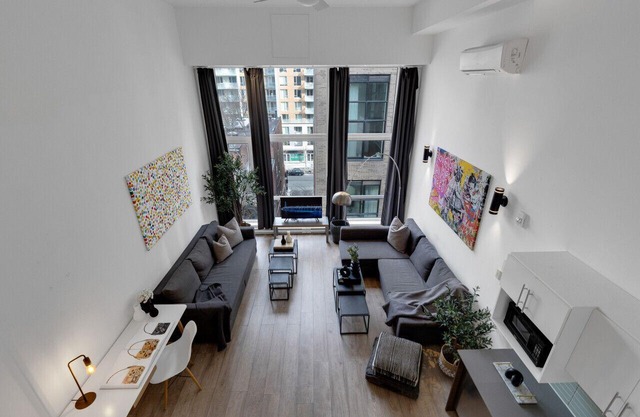 LiV MTL Downtown-501 Spacious Duplex + Mezzanine