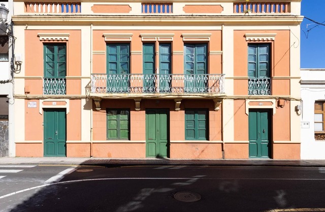 Live La laguna Center