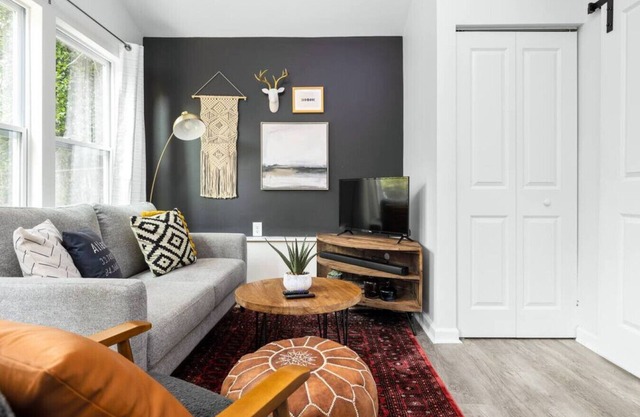 Living Big in Super Stylish ATL Tiny House