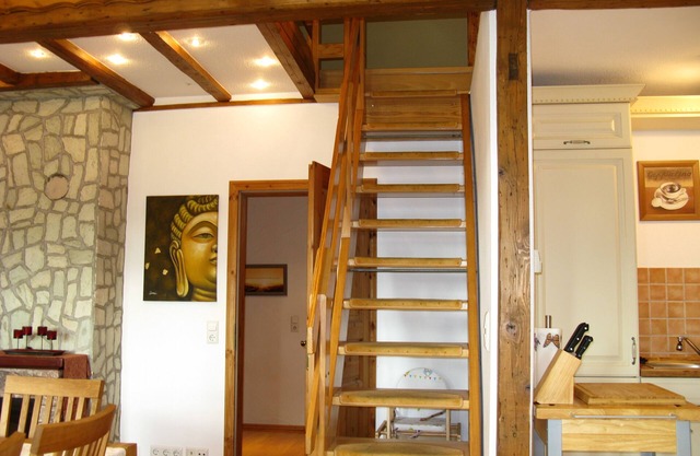 Living close to the city in an upscale atmosphere, for 6 people!