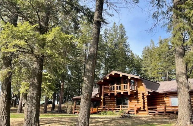 Living Well Lodge with Panoramic Views