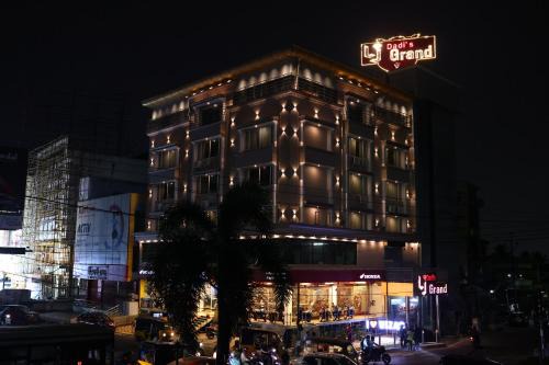 LJ Grand