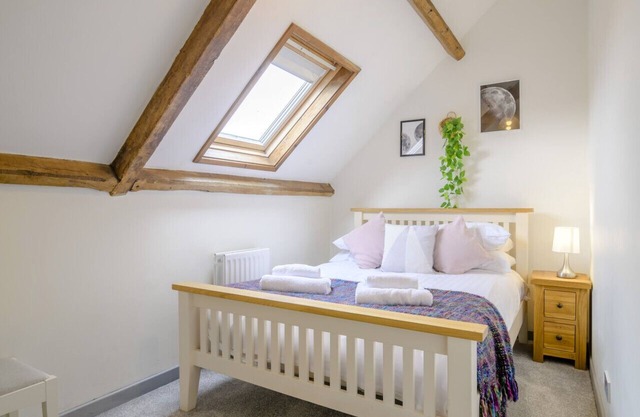 Llysfaen Cottage - Two Bedroom House, Sleeps 4