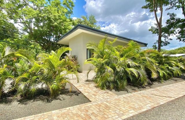 Lobos One: Luxury 1BD/1.5BA Casita 5 minutes to Playa Grande