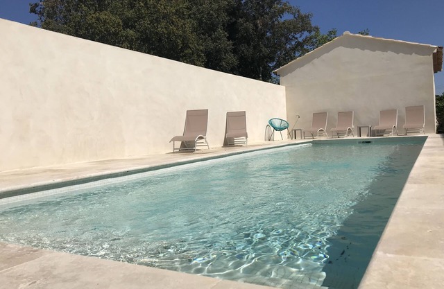 Location Uzès with pool and jacuzzi