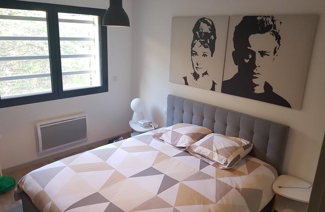 Located at the foot of the slopes Appartement 9 people maximum fully equipped