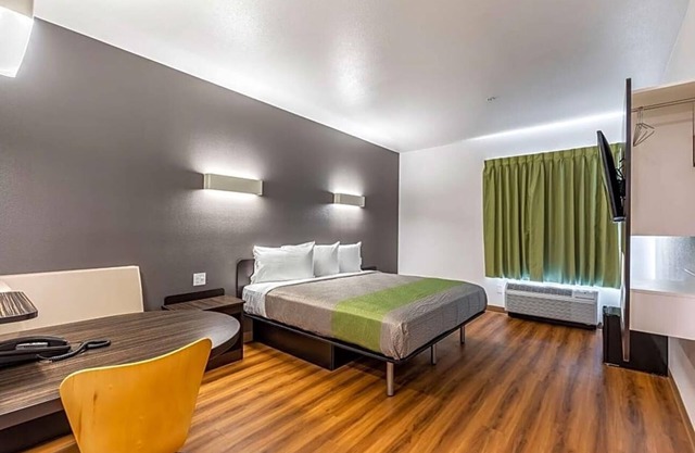 Located in Las Vegas, Motel 6 Las Vegas, Nv - Motor Speedway features free WiFi .