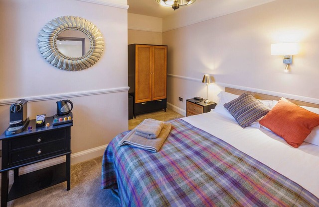 Located in the heart of Glossop in the High Peak, Westwood Boutique Aparthotel combines comfort with convenience. Set against the breathtaking backdrop of the Peak District.