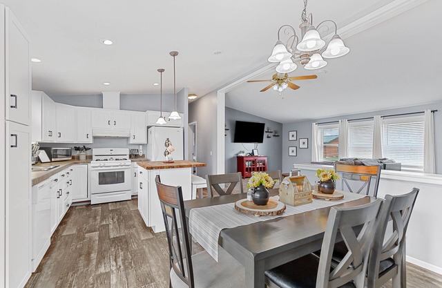 Located near Mt. Rushmore, the Black Hills, Badlands National Park & more!