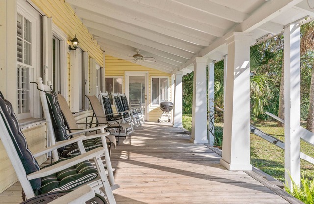 Located next to the 5th Street Beach Entrance and sleeps 11