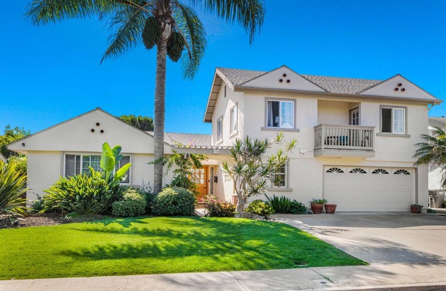 Location! Longer Stay! Two bedroom Coastal Flat!