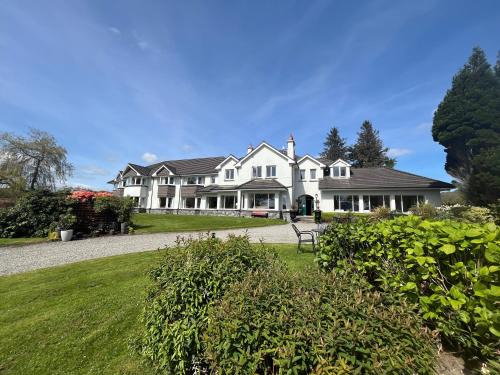 Loch Lein Country House