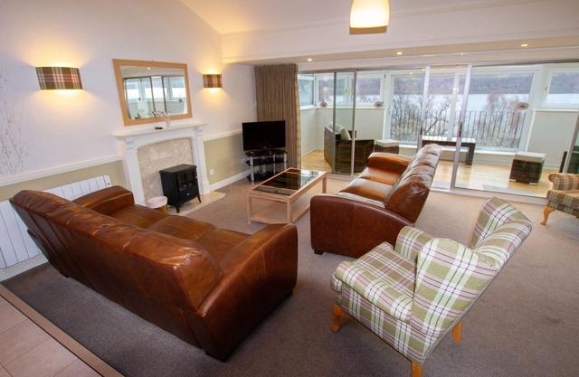 Loch Rannoch Grouse Lodge - Retreat Group