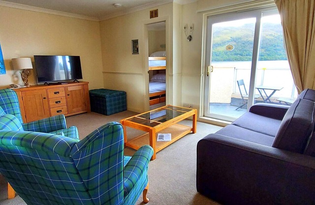 Loch Rannoch Highland Club, Lochside Lodge 7