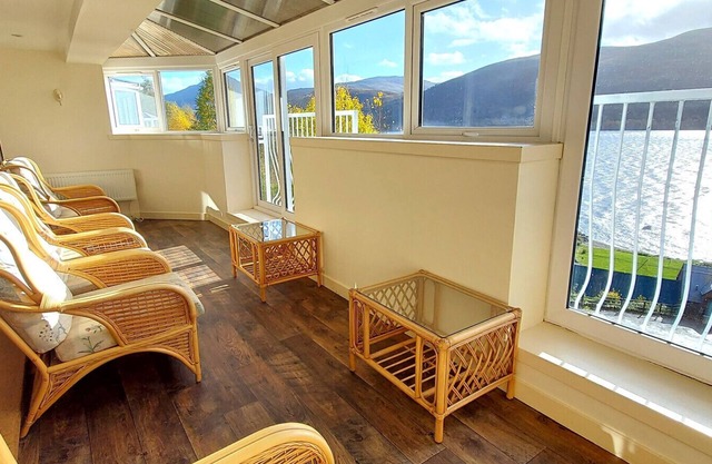 Loch Rannoch Highland Club, Highland Lodge 8